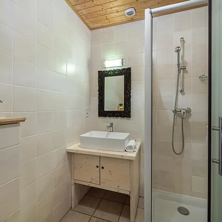 Montbeliarde - Avec Jacuzzi - Bo Immobilier- Remises Sur Les Forfaits De Skis Ou Portes Du Soleil Chalet *